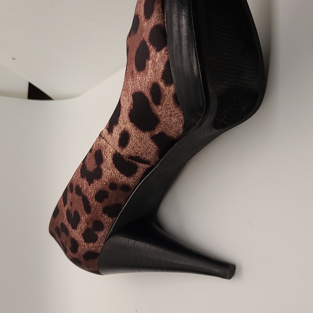 Heels - Picture 4 of 5